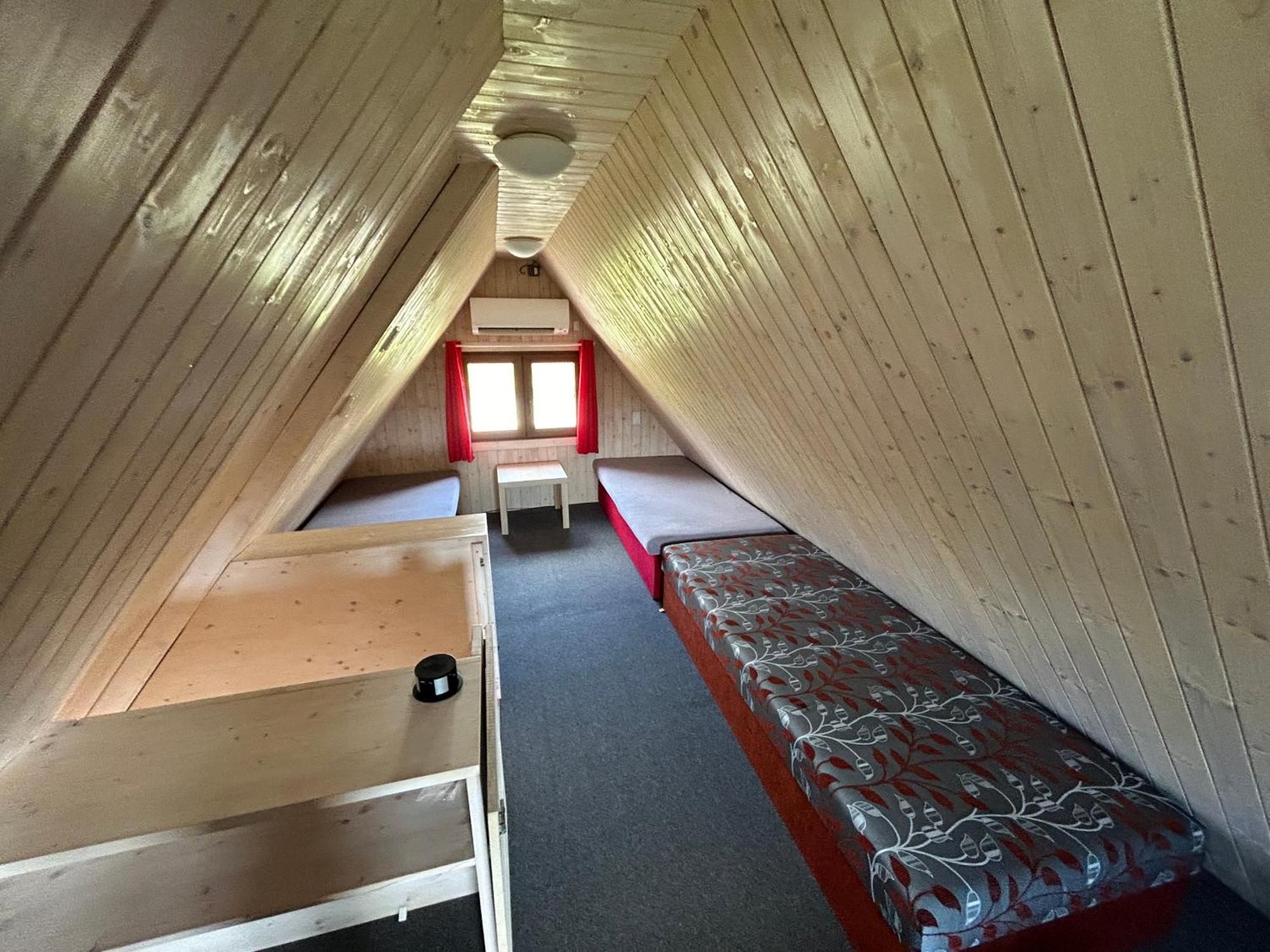 Lodge Retro Sobesky
